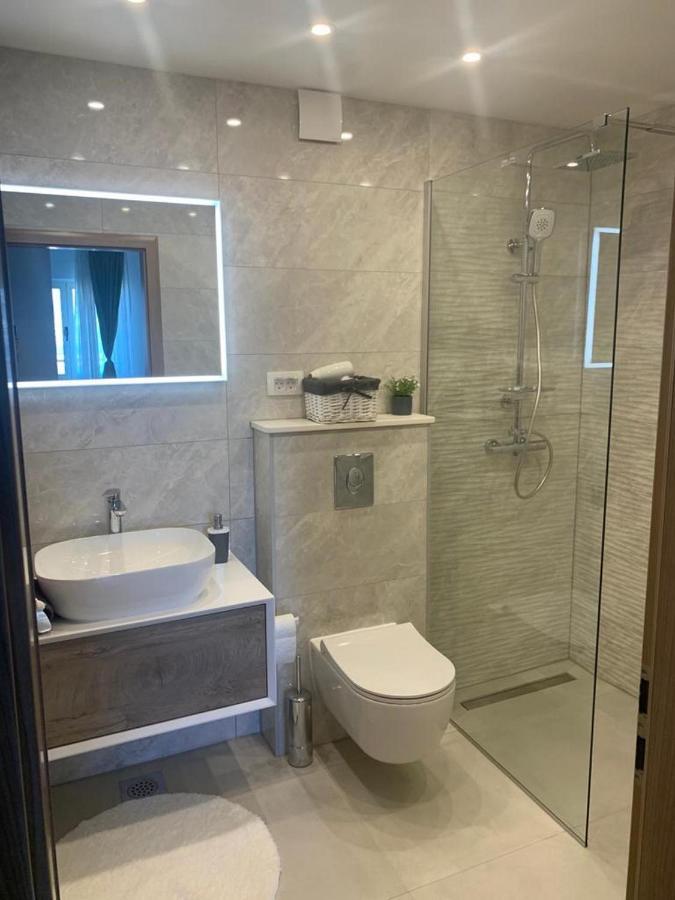 Apartman Kristina Трогир Екстериор снимка